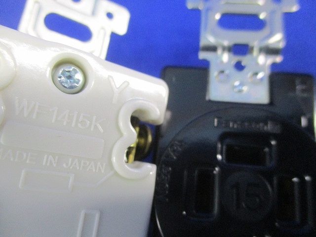 埋込コンセントセット(混在6個入)(キズ・汚れ有) WF1415K他