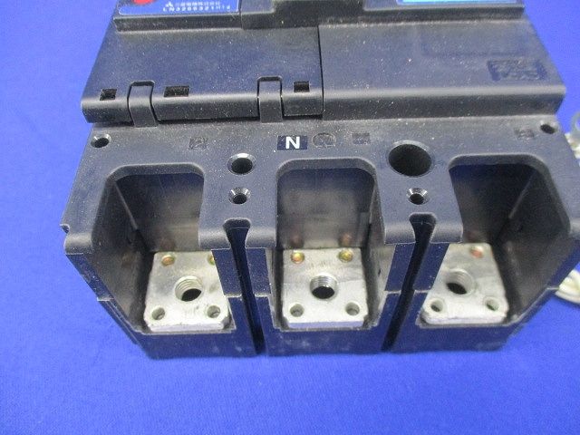 漏電遮断器3P3E150A(汚れ有) NV225-NCW