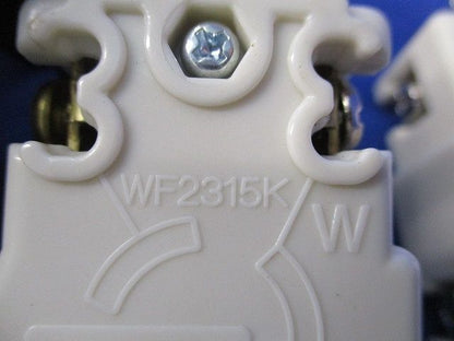 引掛埋込コンセントセット(メーカー混在5個入)(ミルキーホワイト)(キズ・汚れ有) WF2315K