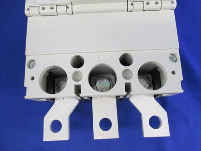 ノーヒューズブレーカ3P250A NB403E-250MW