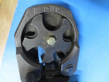手動油圧式工具(ケース付)(ジャンク品) S-150