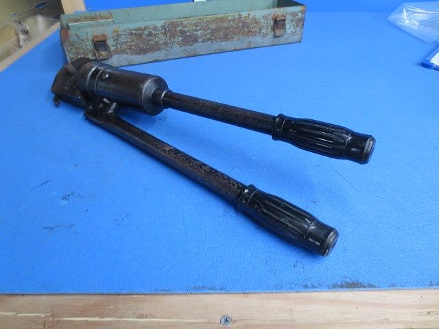 手動油圧式工具(ケース付)(ジャンク品)カクタス S-90