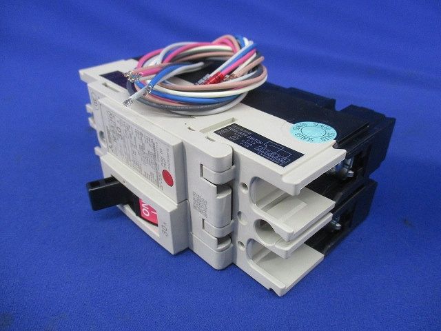 ノーヒューズブレーカ2P30A(アラームスイッチ無し) NF63-HV