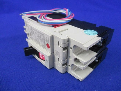 ノーヒューズブレーカ2P15A(アラームスイッチ付) NF63-HV