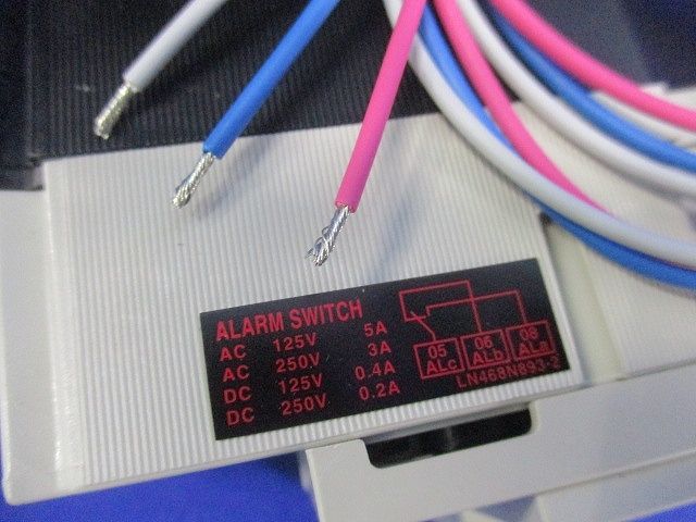 ノーヒューズブレーカ2P15A(アラームスイッチ付) NF63-HV