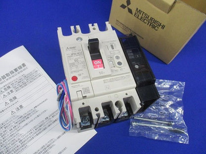 ノーヒューズブレーカ3P3E50A(単3中性線欠相保護,アラームスイッチ付) NF63-NCVZ