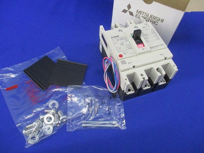 ノーヒューズブレーカ3P40A(アラームスイッチ付) NF125-HV