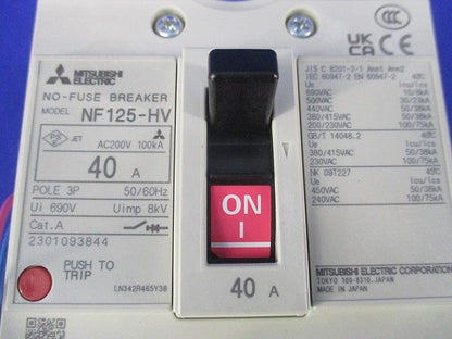 ノーヒューズブレーカ3P40A(アラームスイッチ付) NF125-HV