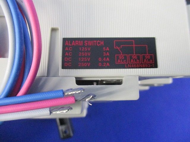 ノーヒューズブレーカ3P40A(アラームスイッチ付) NF125-HV