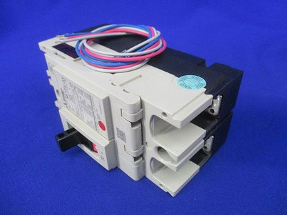 ノーヒューズブレーカ2P30A(汚れ有)(アラームスイッチ付) NF125-SV