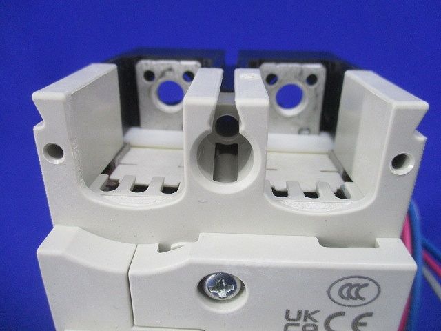 ノーヒューズブレーカ2P30A(汚れ有)(アラームスイッチ付) NF125-SV