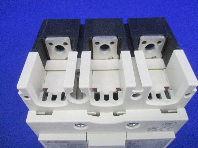 ノーヒューズブレーカ3P40A(アラームスイッチ付) NF125-HV