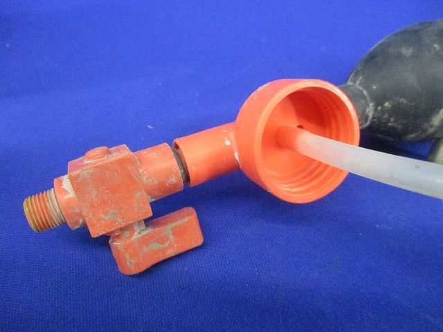 ペットボトル給水セット(キズ・汚れ有) 型番不明