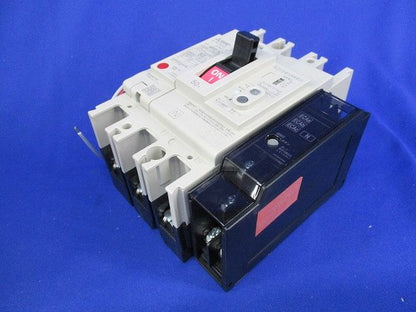 ノーヒューズブレーカ3P3E50A(単3中性線欠相保護,アラームスイッチ付) NF63-NCVZ
