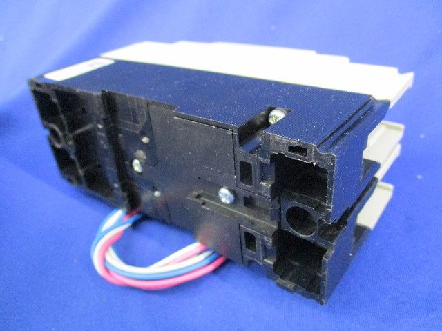 ノーヒューズブレーカ2P15A(アラームスイッチ付) NF63-HV