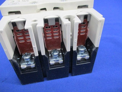 ノーヒューズブレーカ3P20A(アラームスイッチ無し) NF63-HV