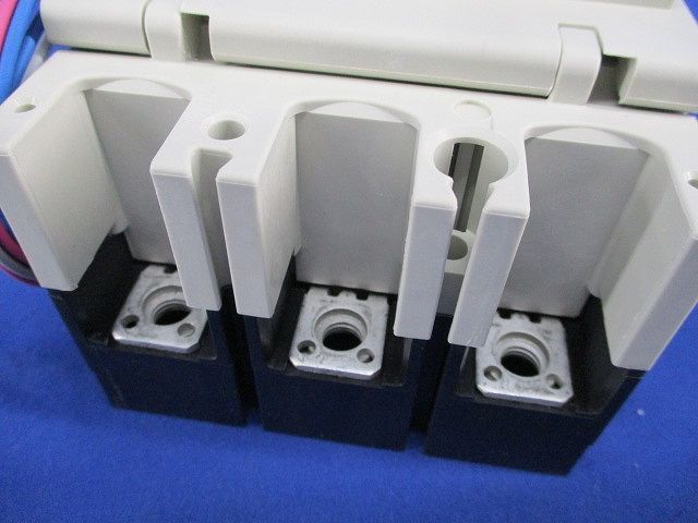 ノーヒューズブレーカ3P20A(アラームスイッチ無し) NF125-HV