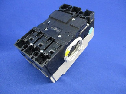 ノーヒューズブレーカー3P30A(アラームスイッチ無し) NF63-NCV