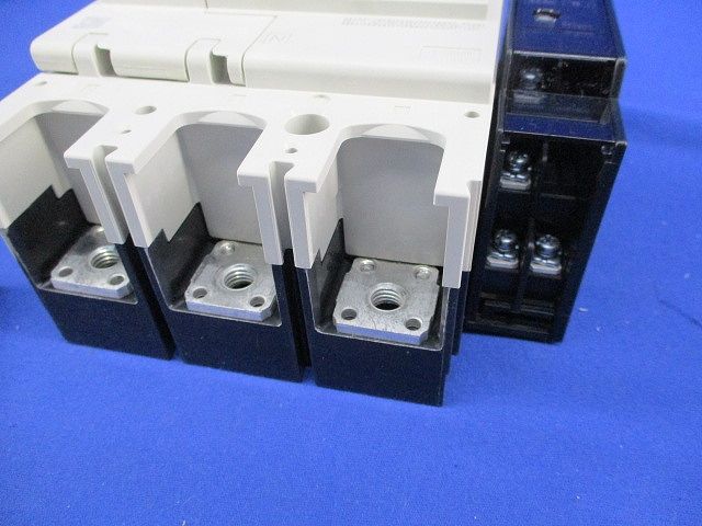 ノーヒューズブレーカ3P225A(リード線端子台付) NF250-NCVZ