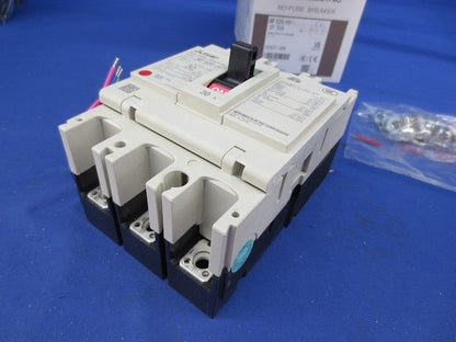 ノーヒューズブレーカ3P30A(アラームスイッチ無し) NF125-HV