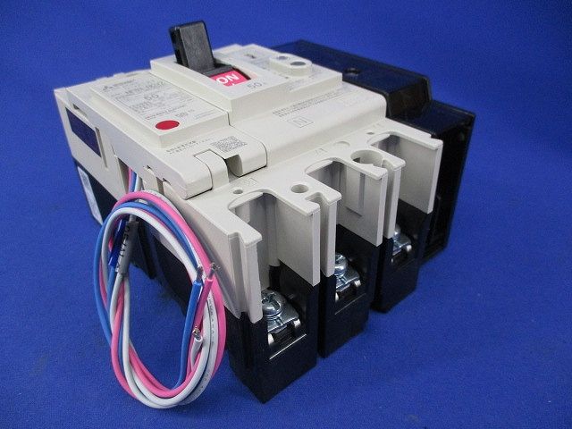 ノーヒューズブレーカ3P3E50A(アラームスイッチ付) NF63-NCVZ