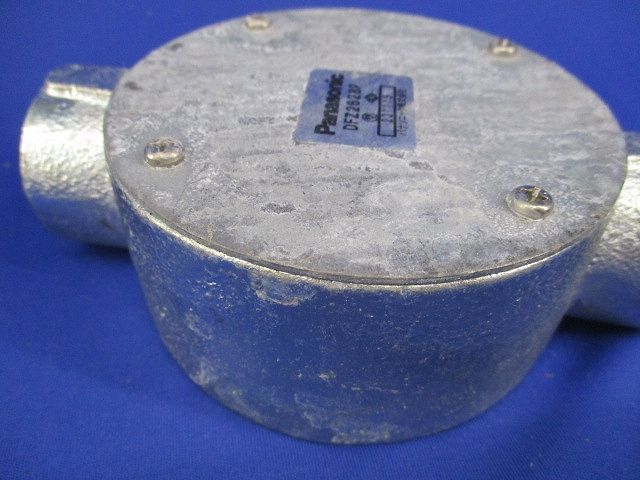 丸型露出ボックス 亜鉛(2個入)(傷・汚れ有) DFZ2628P