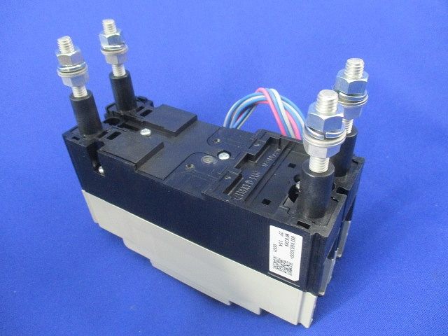 ノーヒューズブレーカ2P15A(アラームスイッチ付) NF63-HV