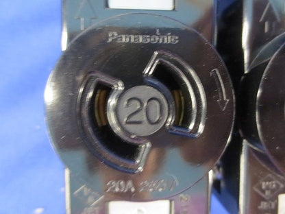 引掛埋込コンセントセット(混在4個入) WF2220K他