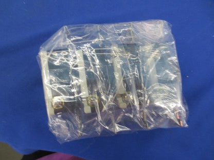 引掛埋込コンセントセット(混在4個入) WF2220K他