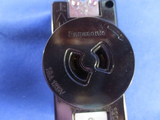 引掛埋込コンセントセット(メーカー混在5個入) WF2215K他