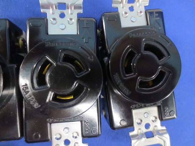 引掛埋込コンセントセット(メーカー混在5個入) WF2215K他