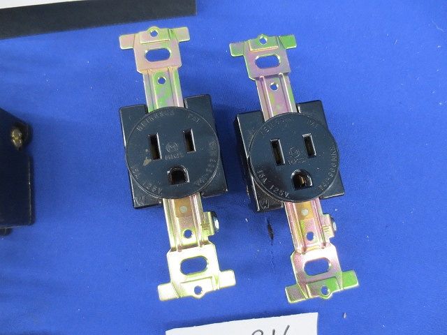 埋込コンセントセット(混在4個入) MU2804他