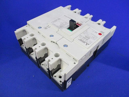 ノーヒューズブレーカー4P225A NF250-SV