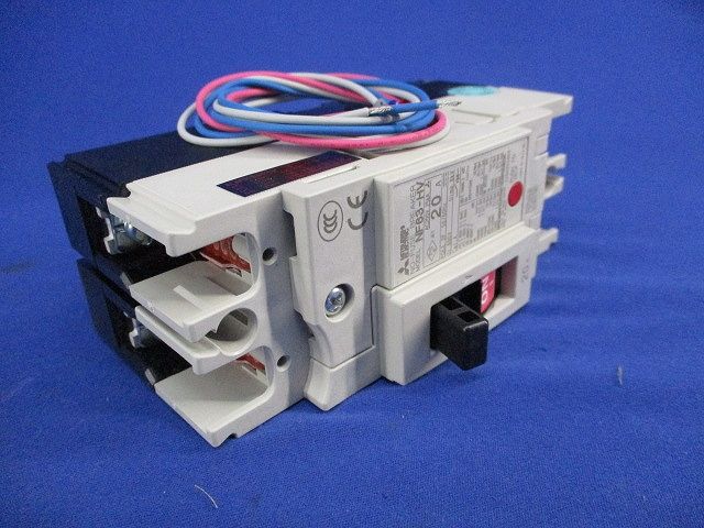 ノーヒューズブレーカ2P20A(アラームスイッチ付) NF63-HV