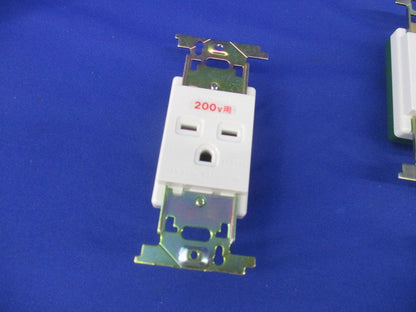 埋込アース付コンセントセット(混在7個入)(傷・汚れ有) WN1122他