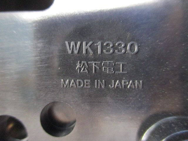 3P30A角型コンセント(キズ・汚れ有) National WK1330