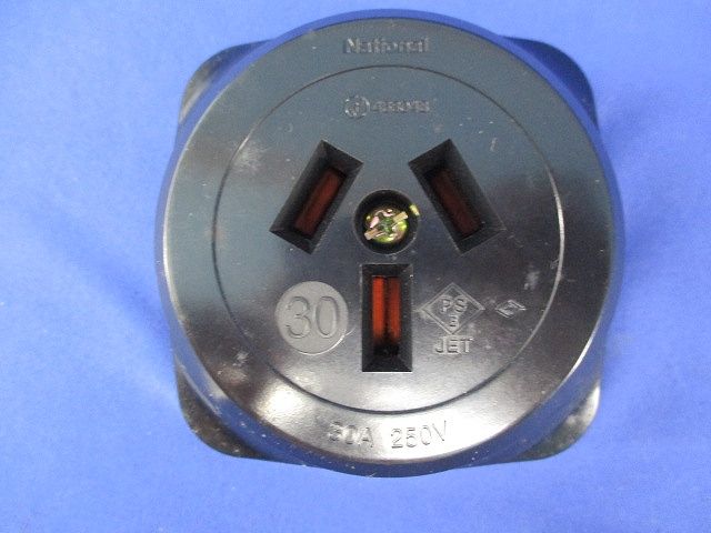 3P30A角型コンセント(キズ・汚れ有) National WK1330