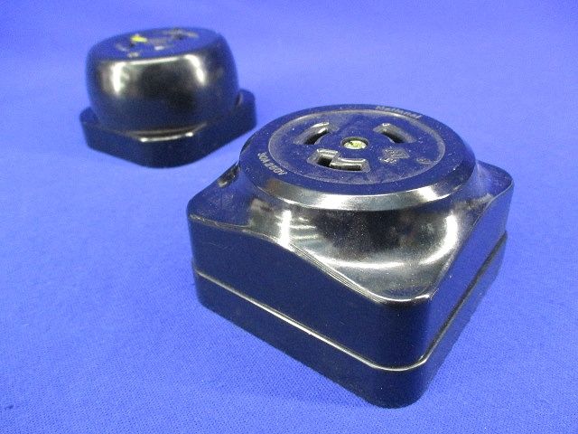 引掛露出コンセントセット(混在2個入)(キズ･汚れ有) WK2330他