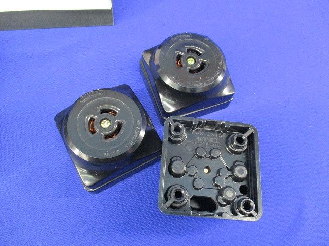 引掛露出コンセントセット(混在6個入)(キズ･汚れ有) WK2315K他