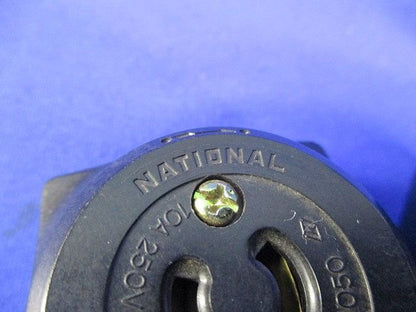 引掛露出コンセントセット(混在6個入)(キズ･汚れ有) WK2315K他