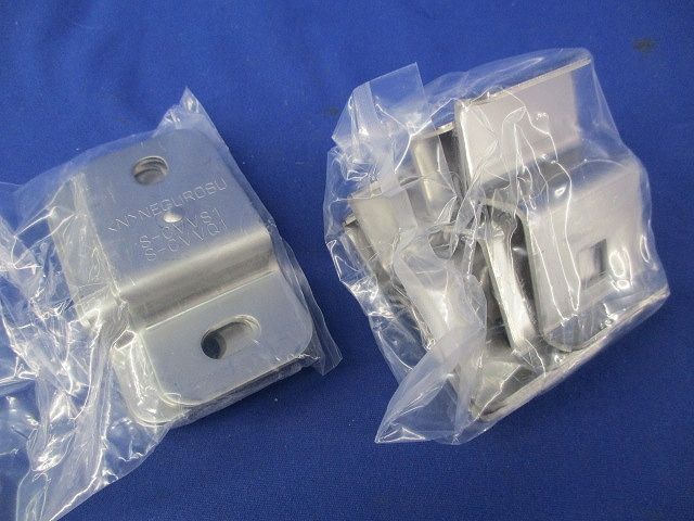 立上りカバー止め金具(ステンレス)(4組入) CVV7A1