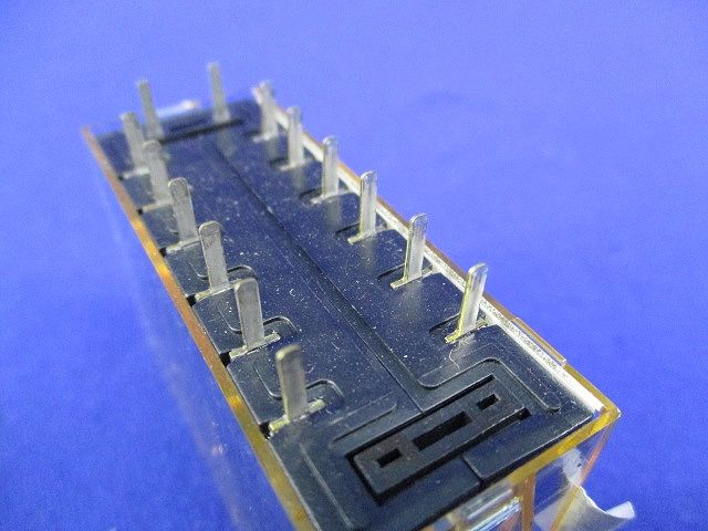 セーフティーリレー DC24V(汚れ有) G7S-4A2B-E