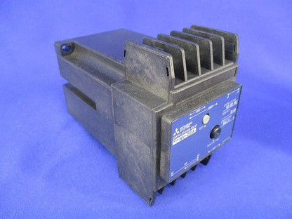 漏電リレー 100・200VAC 30mA(汚れ有) NV-ZSA