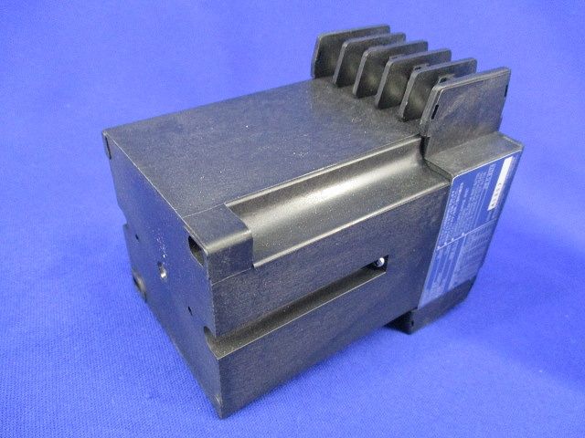 漏電リレー 100・200VAC 30mA(汚れ有) NV-ZSA