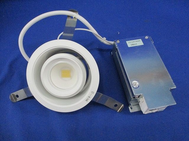 LEDユニバーサルダウンライトφ100(白色・美光色) NNN72572WLE9