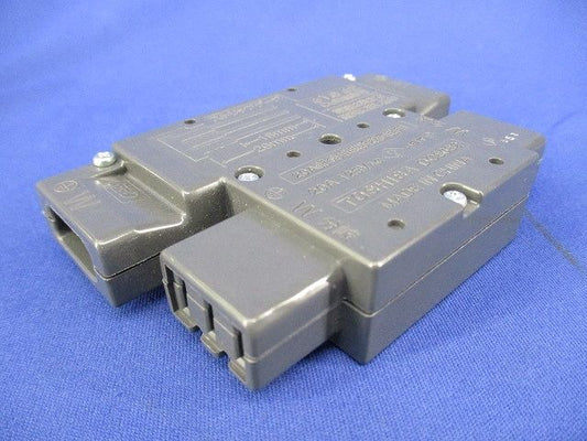 ハーネス用ジョイントボックス(2分岐) DC8082