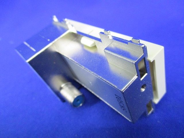 テレビ端子フィルタ付F型直列ユニット CSF-77W-HPA