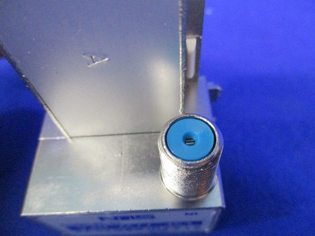 テレビ端子フィルタ付F型直列ユニット CSF-77W-HPA