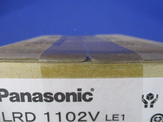 軒下用ダウンライト 3500K プラチナメタリック LED/電源ユニット内蔵 LRD1102VLE1