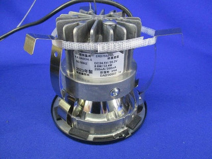 軒下用グレアレスダウンライト(枠黒塗装)(撮影のため開封) ERD7552WA